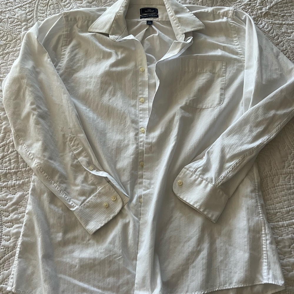 Men’s white pinstripe button down